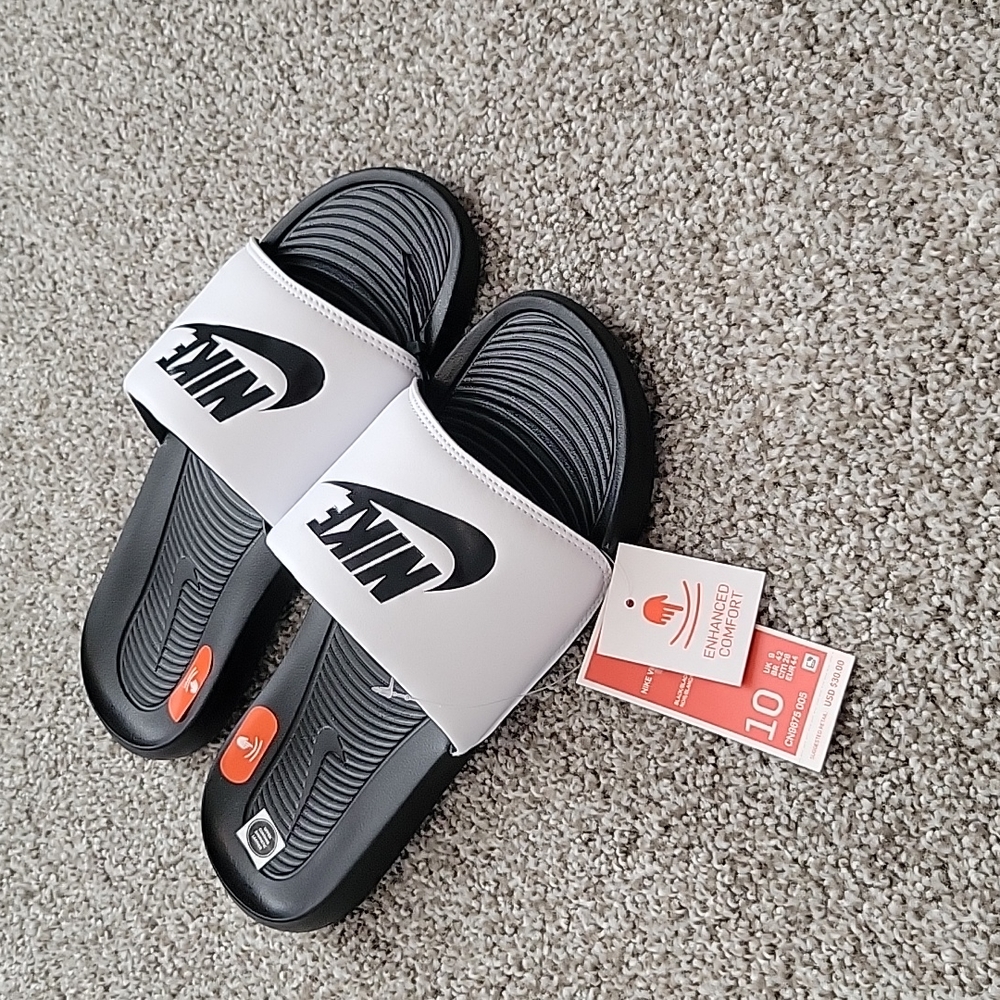 Men's Nike Victori 1 Slides